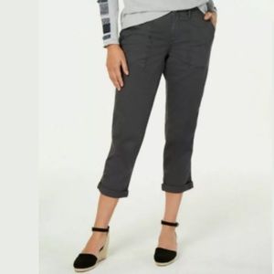 🌵NWT Style Co Cuffed Capri Pants Dark Coal 4